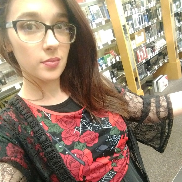 Meet your Posher, Elizabeth - Picture 1 of 1